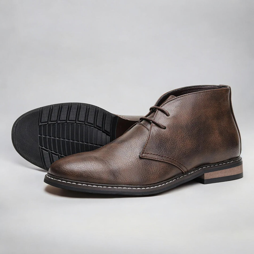 Cambridge - Timeless Chukka Boots